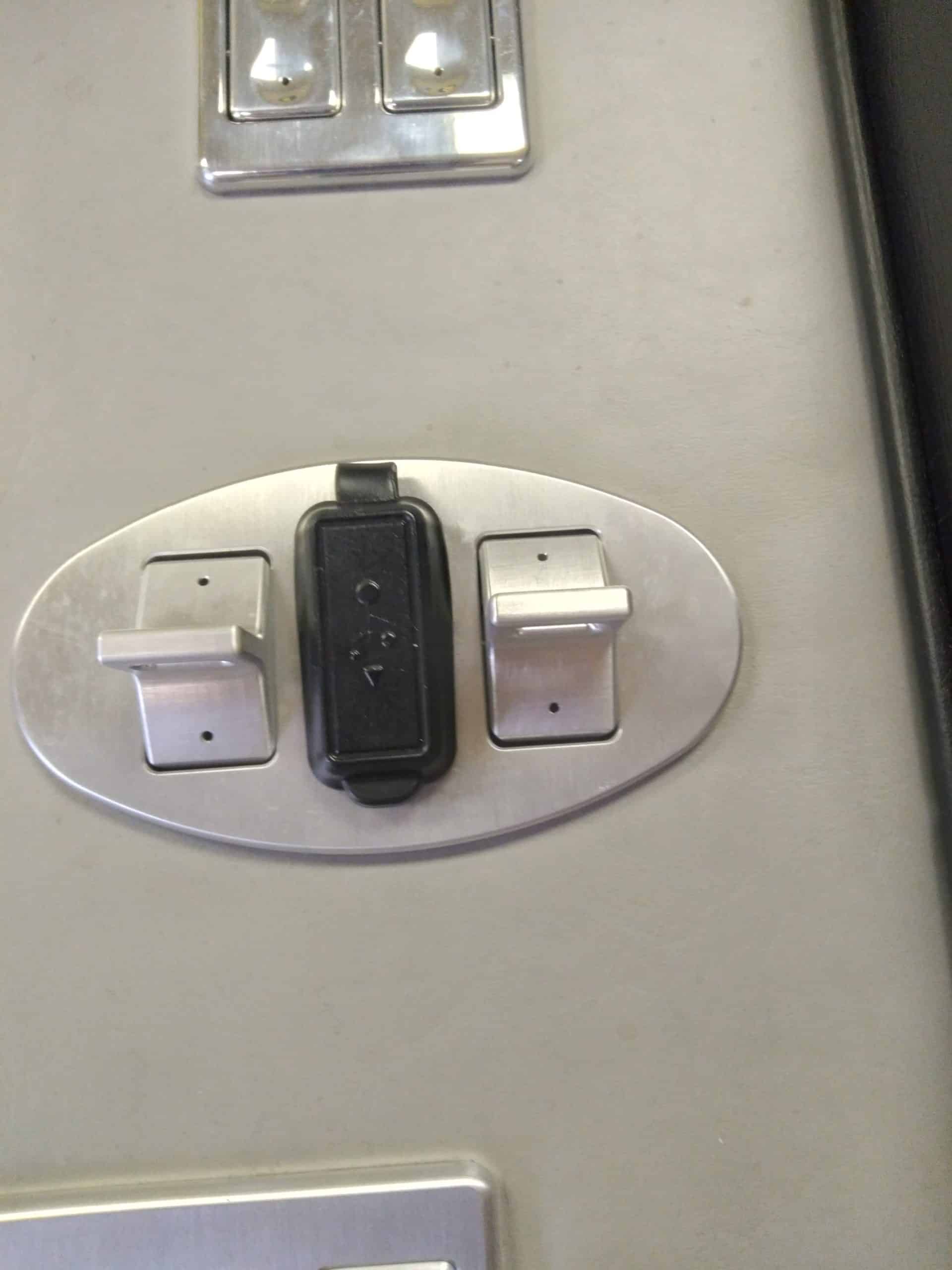 Hot Rod Dual USB Charger System (SW-5USB) — image 2